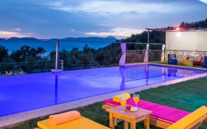 Villa Menekşe